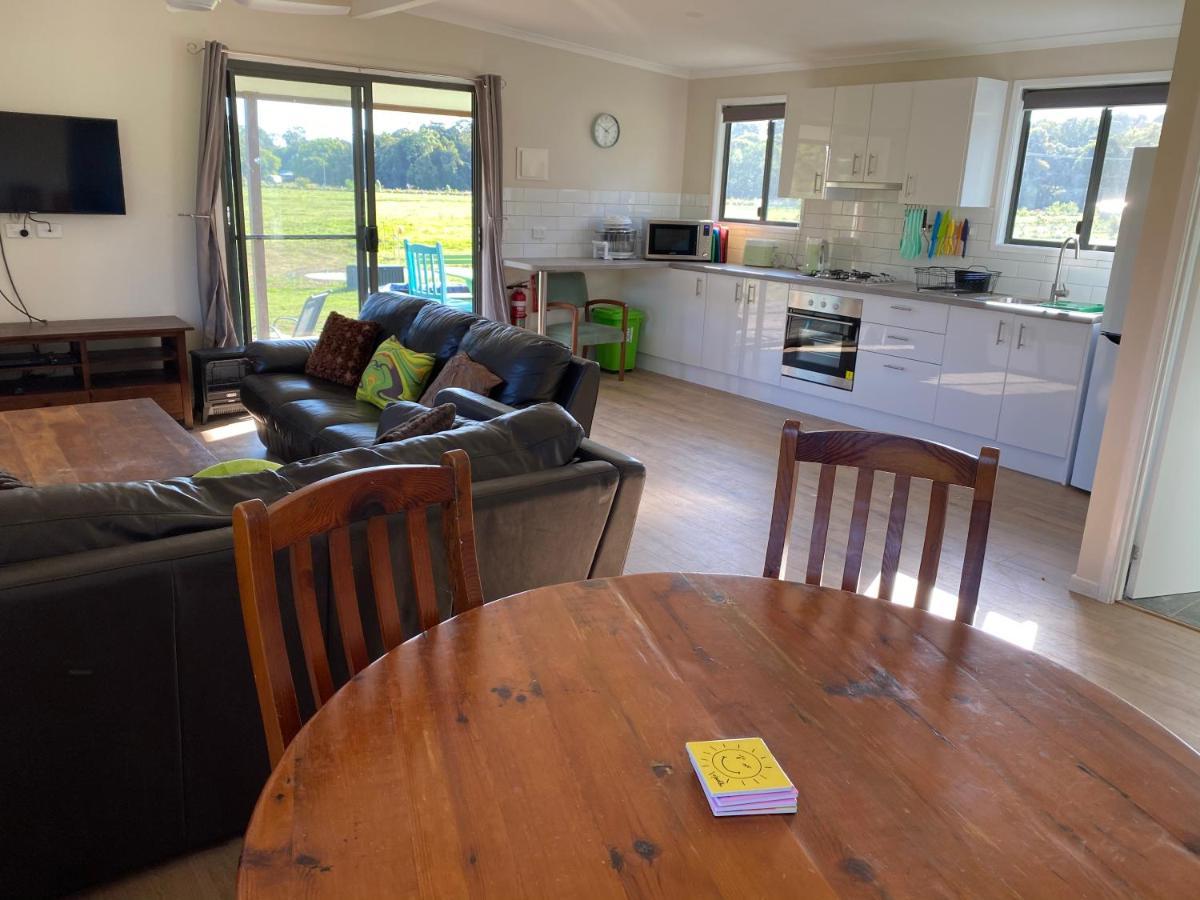 Pinbarren Green Lodges Noosa Exteriör bild